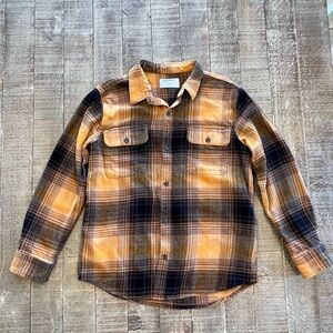 Cozy Long-Sleeve Plaid Pocket Shirt